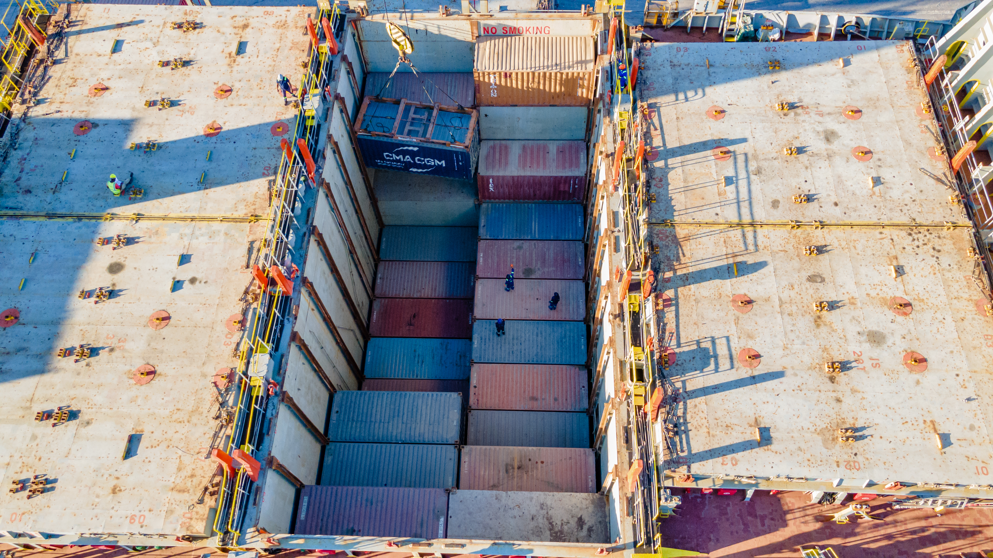 Contentores por hora